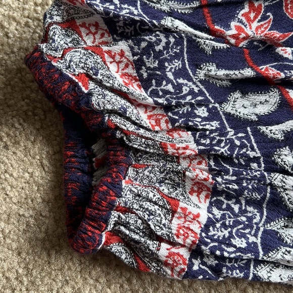 Peek a boo open shoulder blouse - Picture 5 of 5